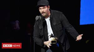 Brittany howard is the lead vocalist and guitarist of alabama shakes. Alabama Shakes Drummer Steven Johnson Arrested On Child Abuse Charges Bbc News