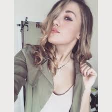 Bethany Drake (@Bdrake92)