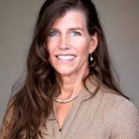 Shannon Beyer's Instagram, Twitter & Facebook