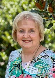 Pam Ledford's Instagram, Twitter & Facebook