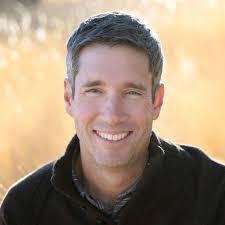 Scott Powell's Instagram, Twitter & Facebook