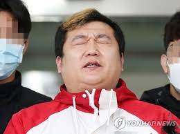 (인천=뉴스1) 박아론 기자 = 40대 손님을 살해 후 시신을 훼손해 유기한 혐의로 구속된 노래주점 업주는 허민우(34·남)다. Pimkgvq3ca5jcm