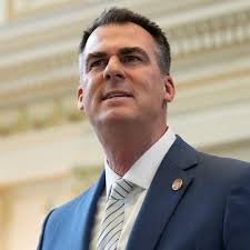 'What have you got to hide?': Gov. Kevin Stitt refuses to answer questions  from FOX 25