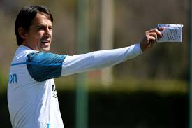 Ieri inzaghi ha chiamato tutti a raccolta, in campo sono apparsi solo i giocatori non schierati mercoledì ma all'intero spogliatoio il tecnico ha chiesto il massimo da non perdere. Lazio Inzaghi Contro L Inter Propositivi Champions Serve Continuita