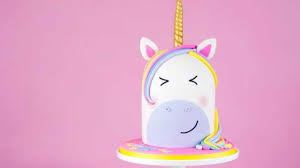 There is nothing really different about this unicorn except the colors of the tail and mane. 17 Amazingly Easy Unicorn Cake Ideas You Can Make At Home
