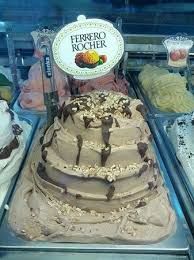 Per un buon gelato al gianduia seguite questa ricetta ligure che vi permetterà di deliziare il palato dei vostri ospiti. Gelato Al Gusto Gianduia Con Nutella E Granella Di Nocciole Picture Of Gelatissimo Taormina Tripadvisor