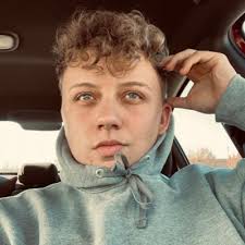 Brianna Chase (@BriannaChase97)