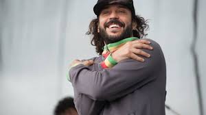 Longe Do Partidarismo Das Passeatas Gabriel O Pensador Se Manifesta Na Musica Chega Vai Ser Rimando