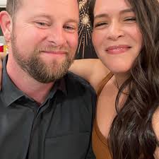 Is sharing shows with non-buyers against Whatnot rules?