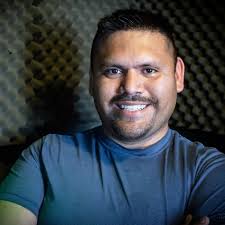 Stream Demo Daniel Nava Voiceover Male Spanish by Daniel Nava