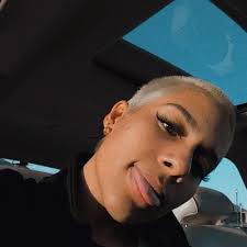 mohazatou💍 @its_mohazatou