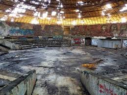 Urbex Bulgarie La Soucoupe Volante Ou Maison Du Parti Communiste Urbex Exploration Urbaine Et Batiments Abandonnes
