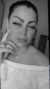 Daniela Cretu's Instagram, Twitter & Facebook