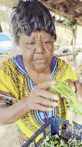 Listen as this beautiful and sweet lady breaks down how we cook collards in  Eastern North Carolina!!! Chopped collards with some hot peppers and  CORNBREAD 😩 is some kinda good!