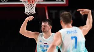 Luka doncic puts his defender on skates in olympic qualifier. Wrhfoeyilq3 Dm