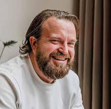 INTO business Haarlem en IJmond Lente 2023 by INTO business