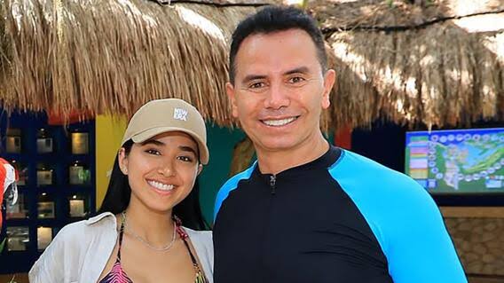 Jenny López respondió contundentemente si Jhonny Rivera le paga por ser su  novia - CaracolTV