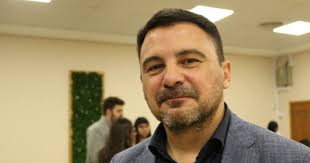 Gustavo Córdoba: “Los grandes medios inclinan la cancha a favor de Macri”