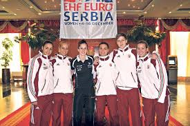 Zsuzsanna tomori pictures, articles, and news. Fradistak Egymas Ellen Blikk