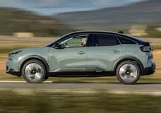 Citroen C4 Review 2025 | Price, Interior & Boot Space | Carwow