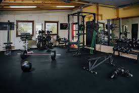 Auch der ergometer zählt zu den klassischen beispielen für ein fitnessgerät, mit dem man zuhause effektiv trainieren kann. Trainingsgeraete Fuer Zuhause Essentual Fitness