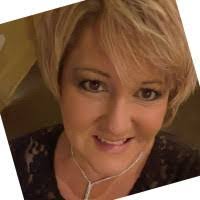 Pamela Roper's Instagram, Twitter & Facebook