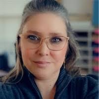 Jaclyn Bennett's Instagram, Twitter & Facebook