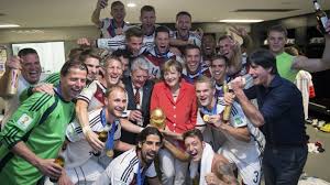 Petersburg zwischen deutschland und chile sein. Stimmen Zum Finale Ganz Deutschland Ist Weltmeister Sport Sz De