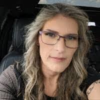 Lisa Longmire's Instagram, Twitter & Facebook