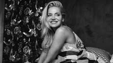 30 she is the younger daughter of zlatica rolincová (1945). Dara Rolins Idnes Cz
