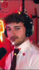 Tiny Bubbles Cover by Henry Oliver