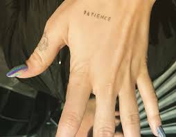 October 22 at 5:24 am · Die 13 Tattoos Von Dua Lipa Und Ihre Bedeutung Promi Tattoos