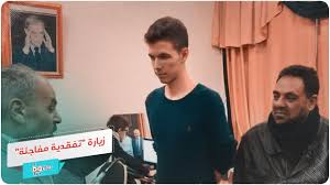 يتجول في ماربييا حر طليق وقد تاطخت يداه بدماء اخواننا في حماة. Ø­Ø§ÙØ¸ Ø¨Ø´Ø§Ø± Ø§Ù„Ø£Ø³Ø¯ ÙÙŠ Ø²ÙŠØ§Ø±Ø© Ù…ÙØ§Ø¬Ø¦Ø© Youtube
