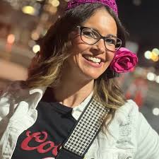 Cheers to International Women's Day! At Bison Beverage, we're incredibly  proud of the fact that we have a female founder at the beginning of our  company story, Beryl Yarter-Lewis. She created this