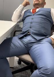 I love the pink thong youre wearing. You would look hot in my lap tonight  🌹 - TopBossUK on GayDaddy | fap.bar