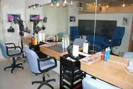 It is the time of the year when most of the women desperately search for an economical yet an excellent salon which offers a wide range of services from pedicure to bridal makeup all in one at one place. Beauty Salon Karachi Gymkhana