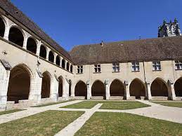 17 € à 23 € par jour (2 pers / tente / voiture) camping champ d'été, 4 étoiles et labellisé ain pêche, vous accueille en famille au cœur de la région val de saône, dans la bresse et aux portes de la bourgogne. Camping Bourg En Bresse Campingplatze In Bourg En Bresse Mit Yelloh Village