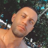 400+ perfiles de «Bernárdez»