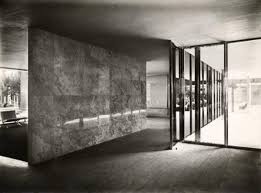 Mies van der rohe's barcelona pavilion is something of an modernist icon in the architecture world. Barcelona Pavillon