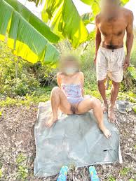 ภาพหลุดพลอยค่ะ ployka699 น้องพลอยกับลุงชาวไร่ ปูผ้ายางนั่งจับนมจับหีเล่น  คลำทุกจุดเสียวเอาให้เงี่ยนหน้ากล้อง เสียวหีในดงกล้วยไปเลย | หนังโป๊ ดูหนังX  คลิปโป๊ดูฟรีทุกเรื่องที่ Porngangs.com