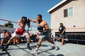 Backyard boxing in the backyard of this slum a violent battle between two drunk neighbours is taking place. Welcome To Backyard Squabbles South L A S Underground Fight Club That Grew Out Of Pandemic Frustration L A Taco