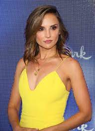 Rachael leigh cook / performances Rachael Leigh Cook At Hallmark Movies Mysteries 2019 Summer Tca Press Tour In Beverly Hills 07 26 2019 Hawtcelebs