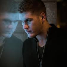 Slow Down (feat. Chris Linton)