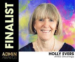 Holly Evers's Instagram, Twitter & Facebook