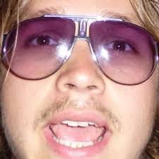 Oliver Malcolm (@olivermalcolm) Official