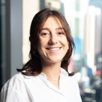 Danielle Pilling's Instagram, Twitter & Facebook