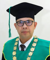 Dekan Fakultas Ushuluddin dan Filsafat UIN Ar-Raniry pada kegiatan akademik