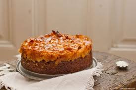 Äpfel schälen, entkernen, achteln und in ½ cm dünne schnitze schneiden. Feigen Apfel Kuchen Mit Kokos Salzkaramell Zuckerbackerei