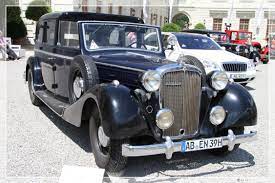 Luxury Car Rental Limo Services Party Bus Rental In Phila Maybach Mercedes Maybach Mercedes Benz Unimog