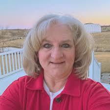 The Cardinal Football Program is looking for another Middle School Football  coach for this fall. If you or anyone you know is interested in coaching  this fall, please email: Chris Becker- chris.becker@cardinalcomet.com